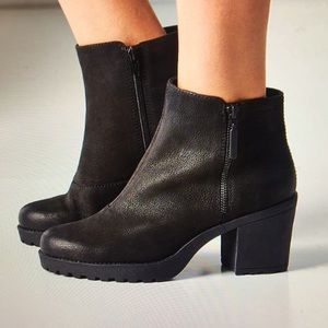 Vagabond Shoemakers Nubuck Grace Ankle Boot